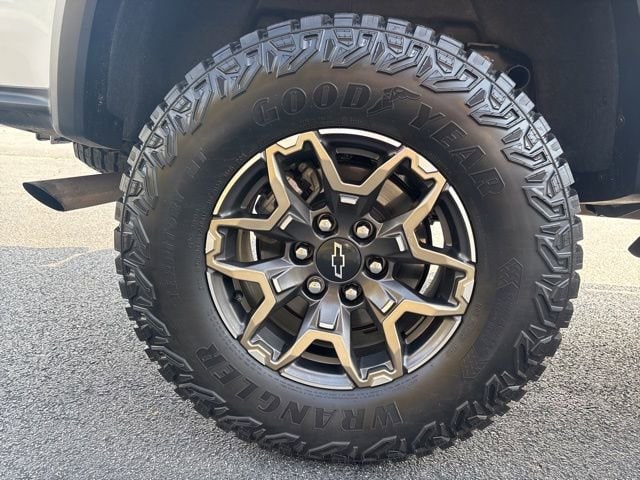 2024 Chevrolet Colorado ZR2 - Photo 18