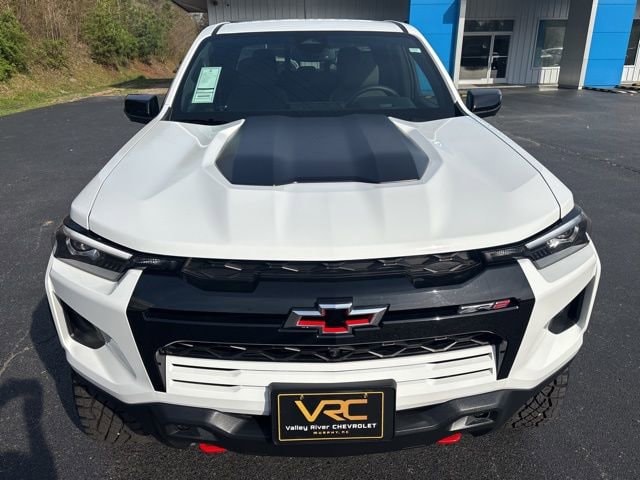 2024 Chevrolet Colorado ZR2 - Photo 13