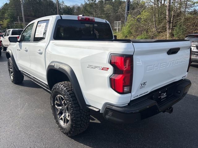 2024 Chevrolet Colorado ZR2 - Photo 10