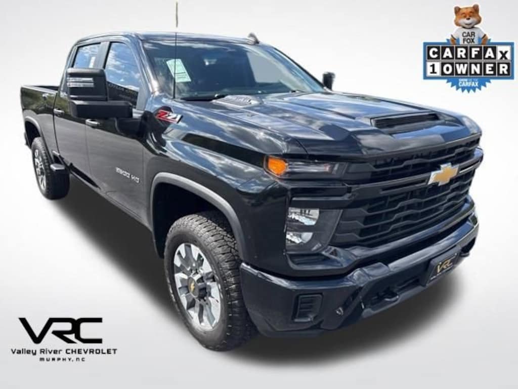 Used 2024 Chevrolet Silverado 2500 HD Custom Truck