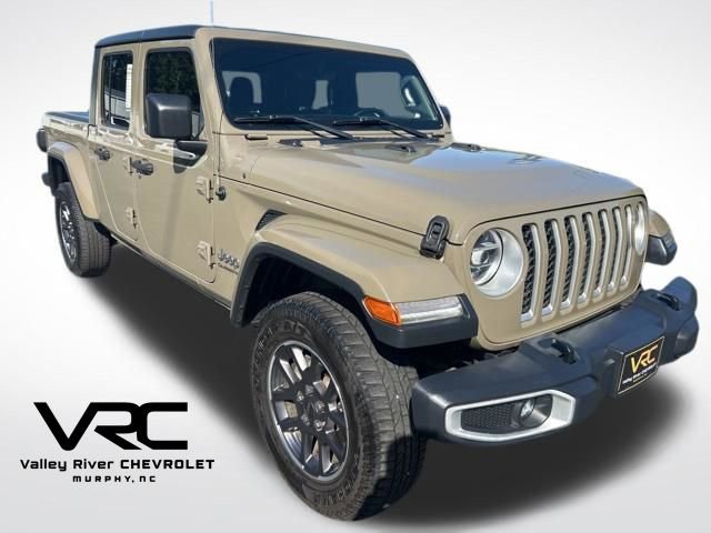 2020 Jeep Gladiator Overland's photo
