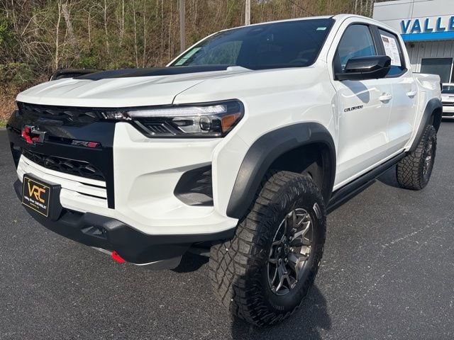 2024 Chevrolet Colorado ZR2 - Photo 12