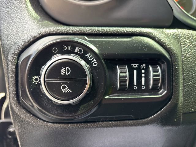 2021 Jeep Gladiator WILLYS - Photo 31