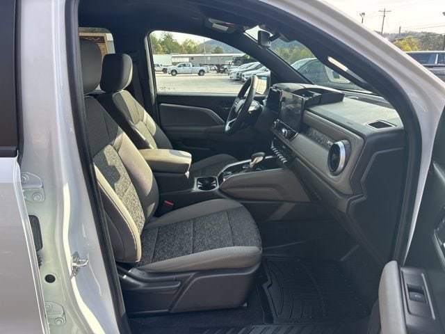 2024 Chevrolet Colorado ZR2 - Photo 31