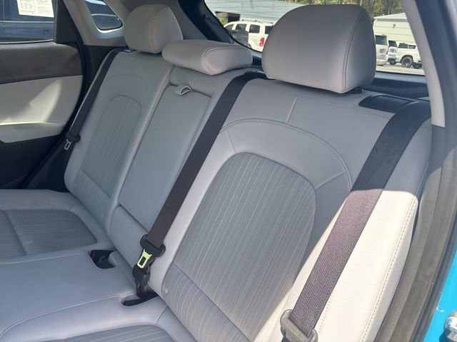 2022 Hyundai Kona SEL - Photo 15