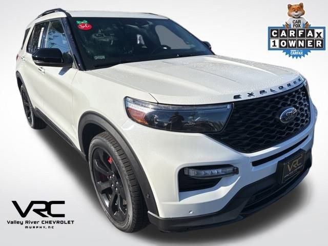 2020 Ford Explorer ST's photo