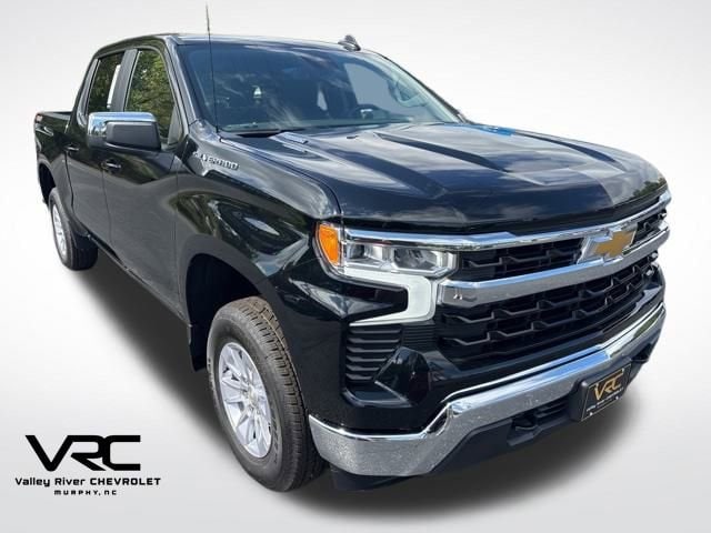 2025 Chevrolet Silverado 1500 LT's photo