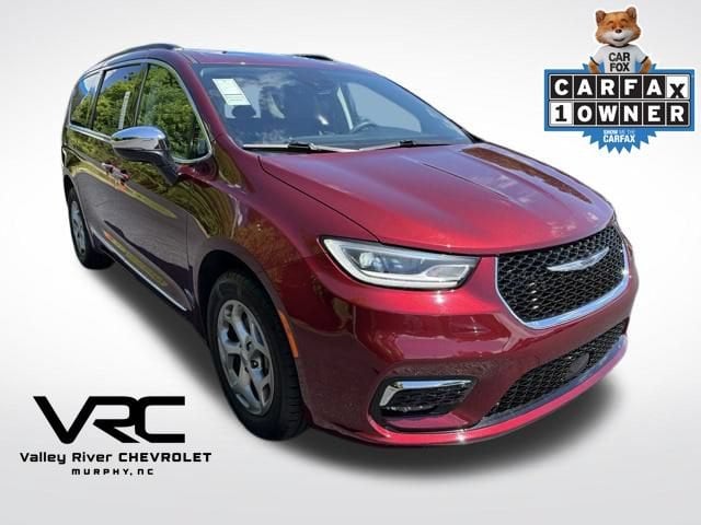 2023 Chrysler Pacifica Limited AWD's photo