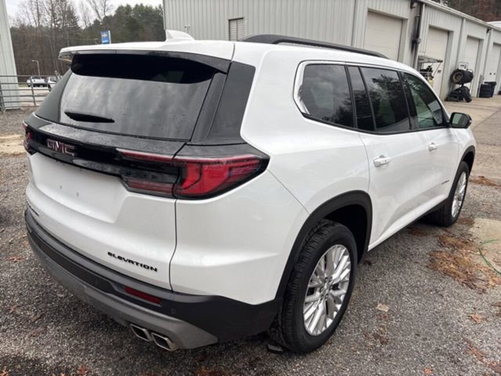Used 2024 GMC Acadia Elevation SUV