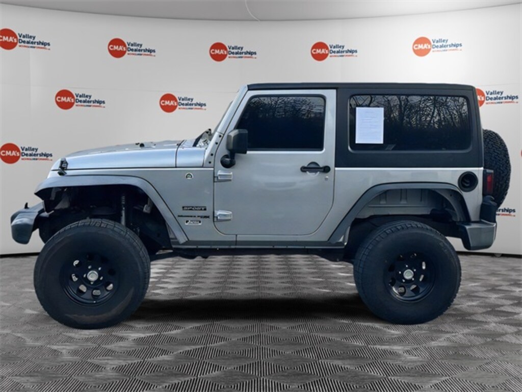 Used 2018 Jeep Wrangler JK Sport 4x4 SUV