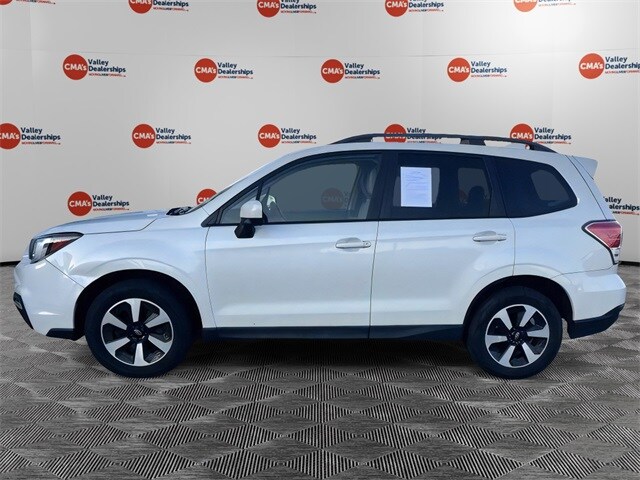 2018 Subaru Forester 2.5i Premium photo 4