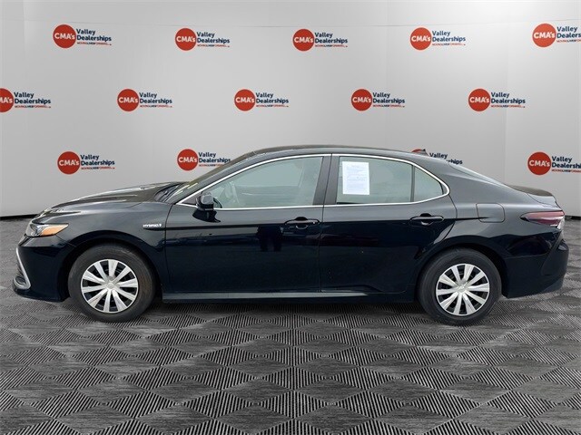 2021 Toyota Camry Hybrid LE photo 2