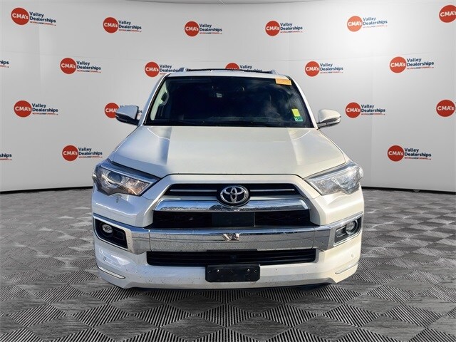 2022 Toyota 4Runner Limited photo 2