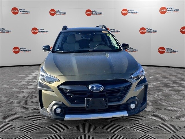 2023 Subaru Outback Limited photo 2