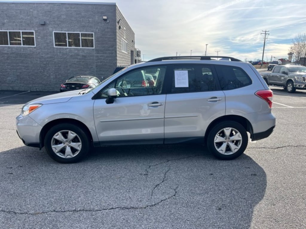 Used 2016 Subaru Forester 2.5i Premium SUV
