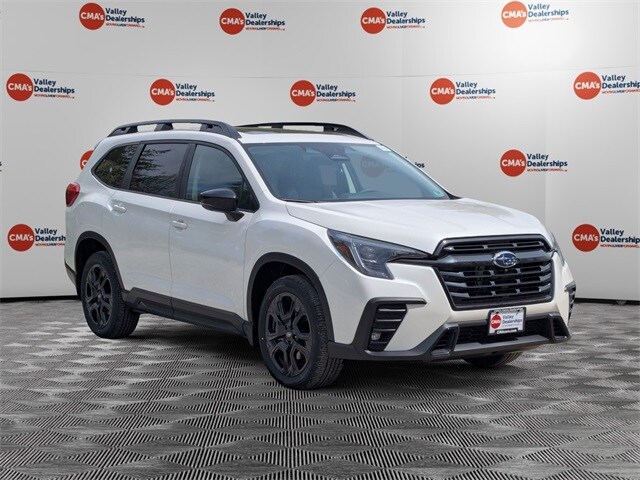 2025 Subaru Ascent Onyx Edition Touring photo 3