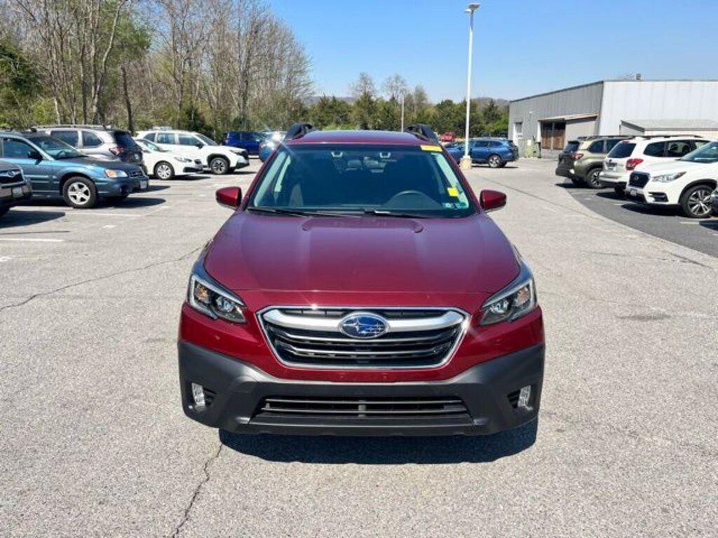 Used 2022 Subaru Outback Premium SUV