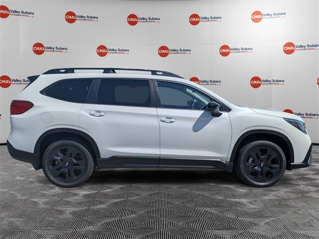 2025 Subaru Ascent Onyx Edition Touring photo 4