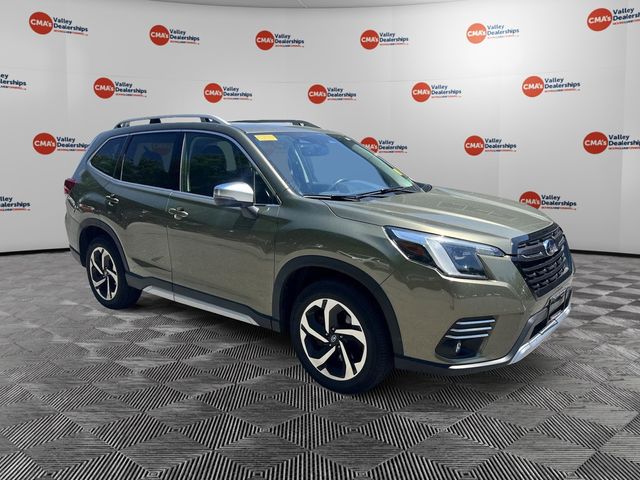 2023 Subaru Forester Touring's photo