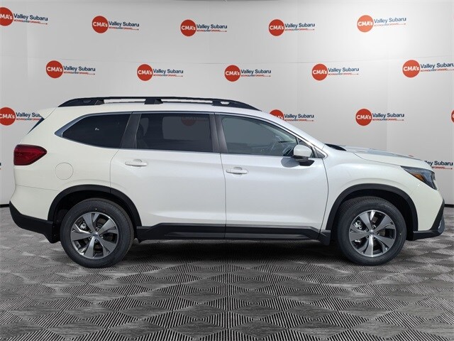 2025 Subaru Ascent Premium photo 3