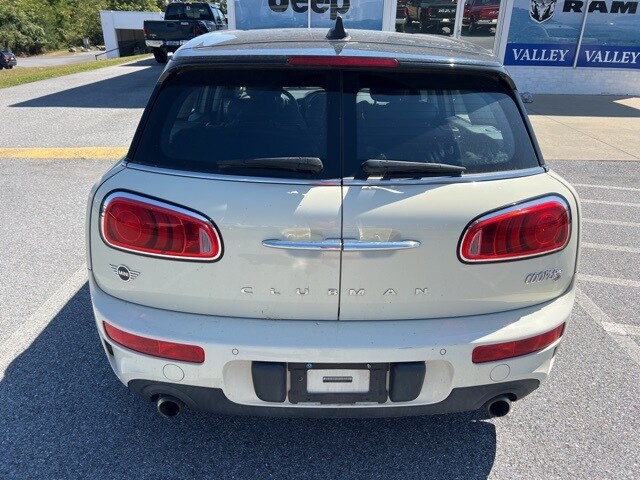 2019 Mini Clubman Base S ALL4 photo 4