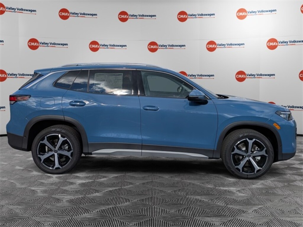 New 2026 Volkswagen Tiguan 2.0T SE SUV