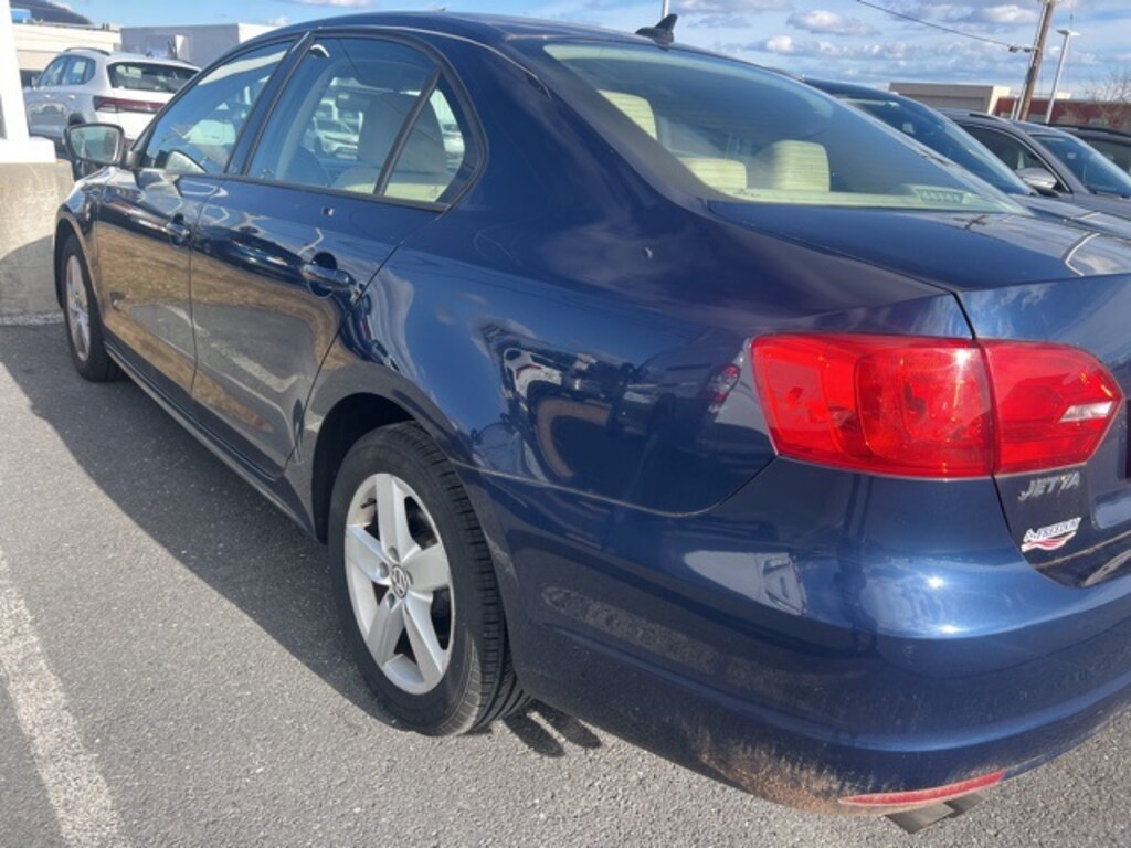 Used 2012 Volkswagen Jetta TDI Sedan