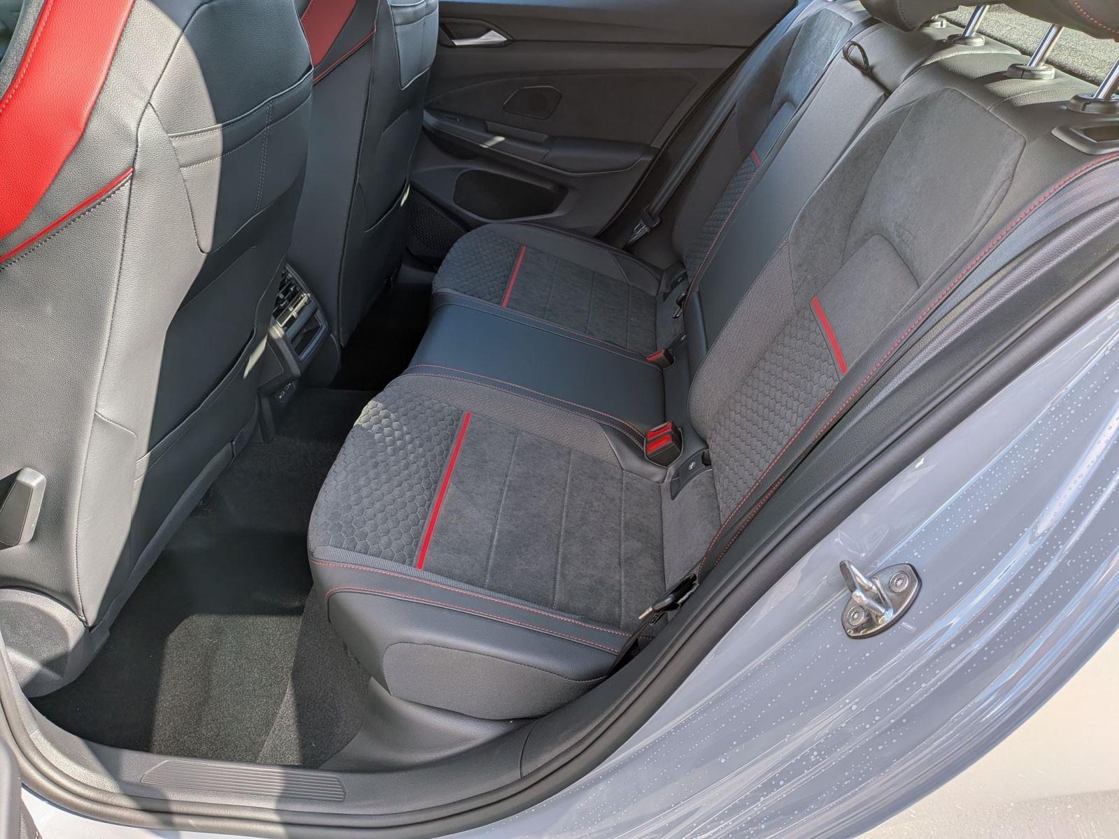 2026 Volkswagen Golf GTI SE - Photo 26