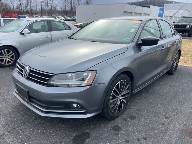 2017 Volkswagen Jetta Sport's photo
