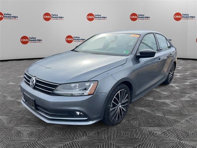 2017 Volkswagen Jetta Sport's photo