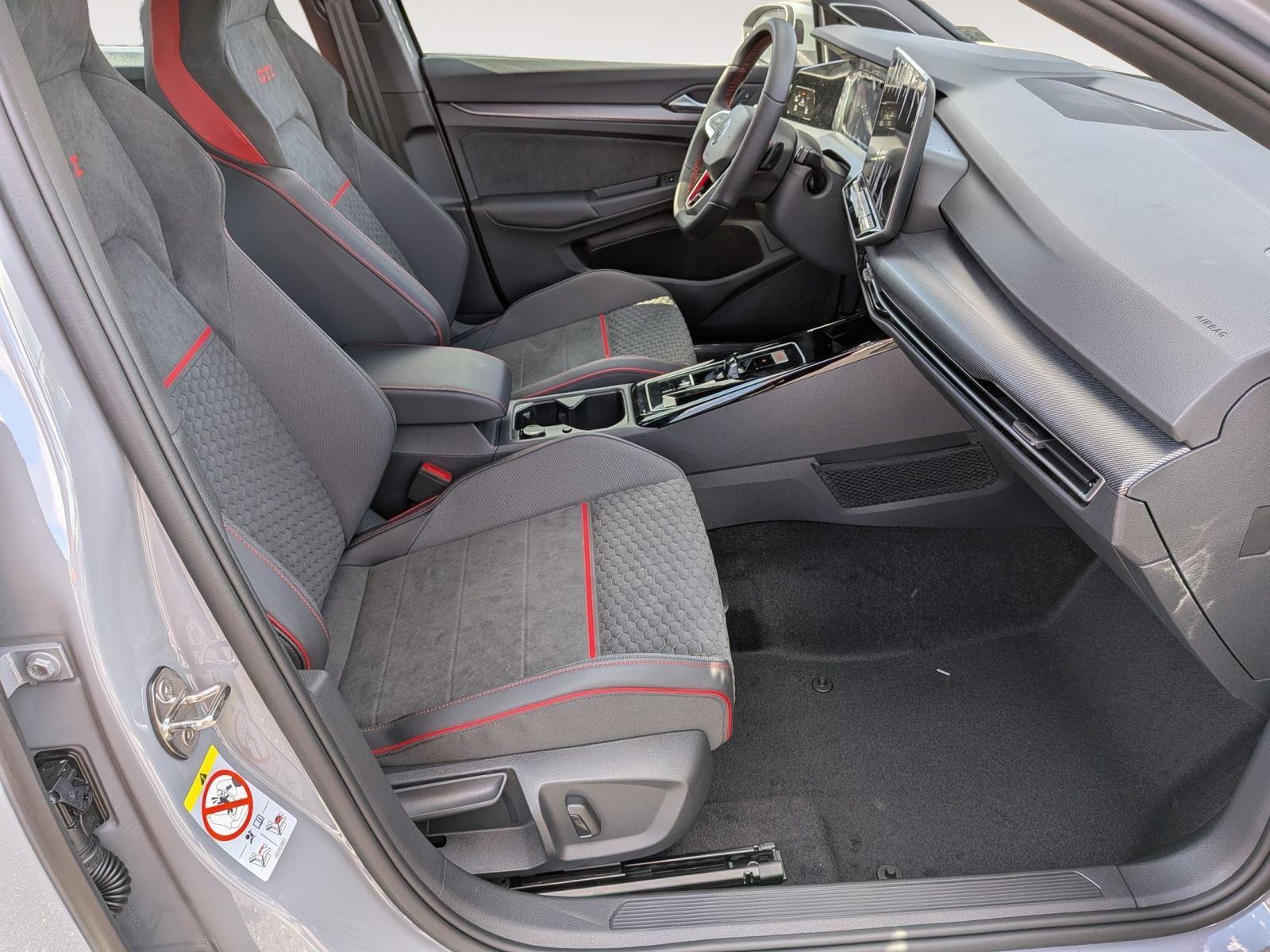 2026 Volkswagen Golf GTI SE - Photo 33