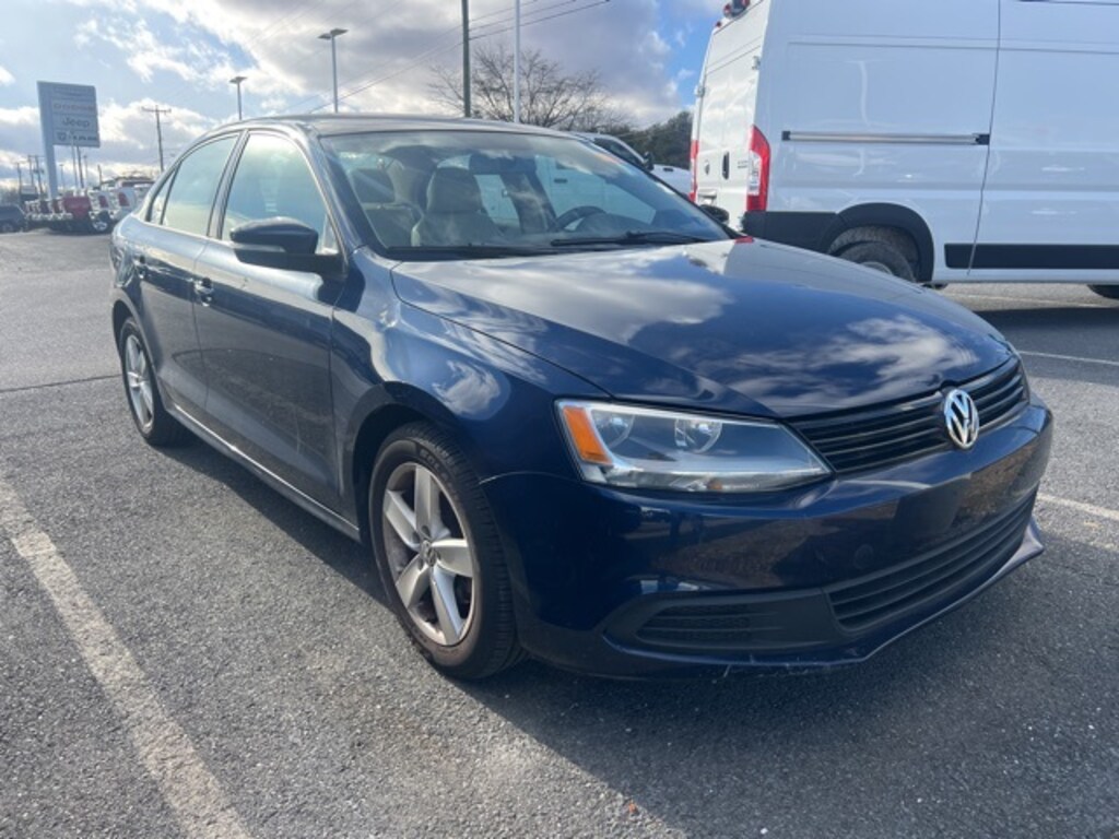 Used 2012 Volkswagen Jetta TDI Sedan