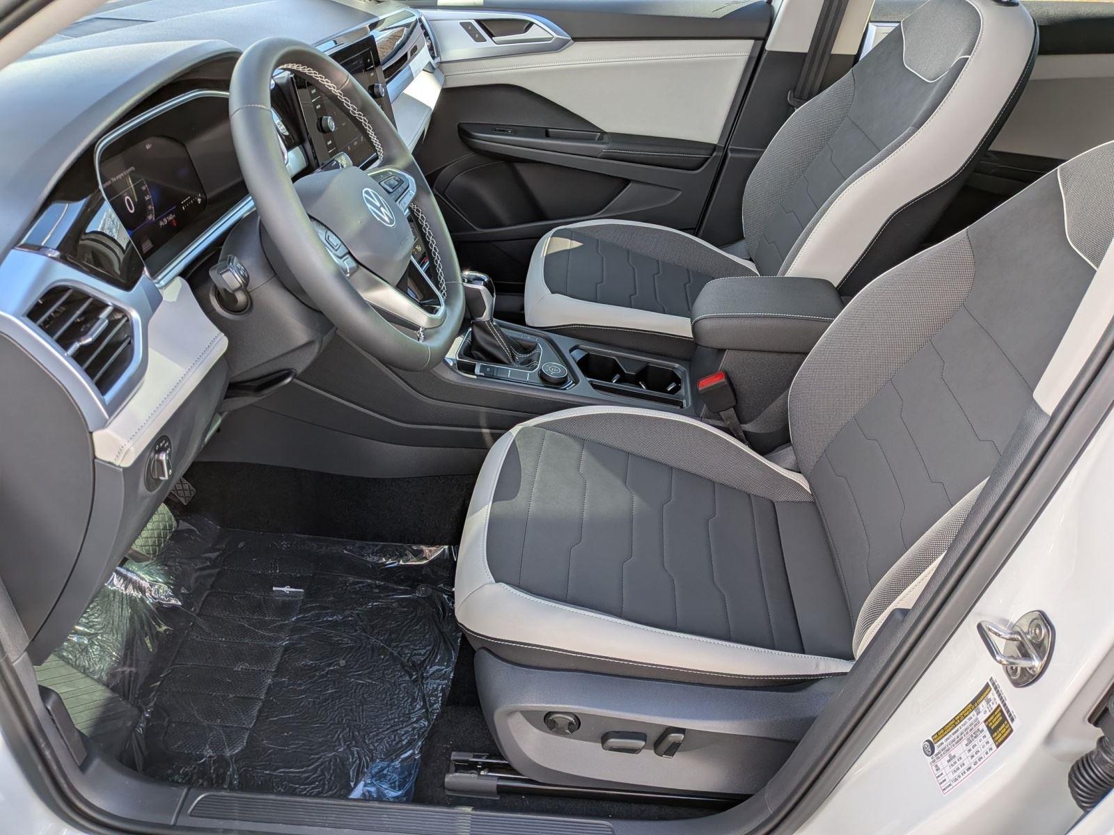 2026 Volkswagen Taos SE - Photo 10