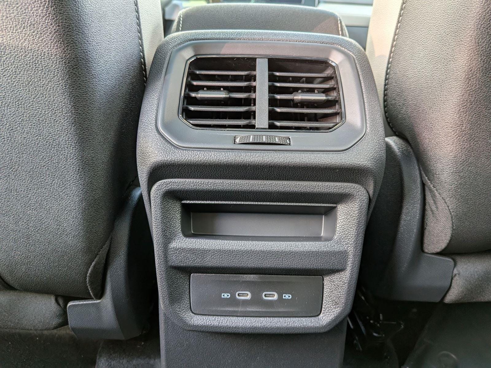 2026 Volkswagen Taos SE - Photo 26