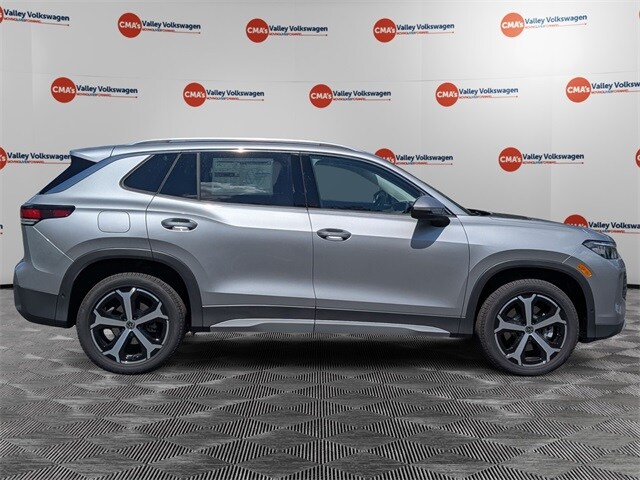 2025 Volkswagen Tiguan SE photo 4