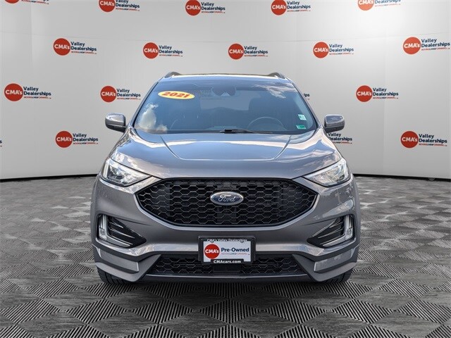 2021 Ford Edge ST photo 2