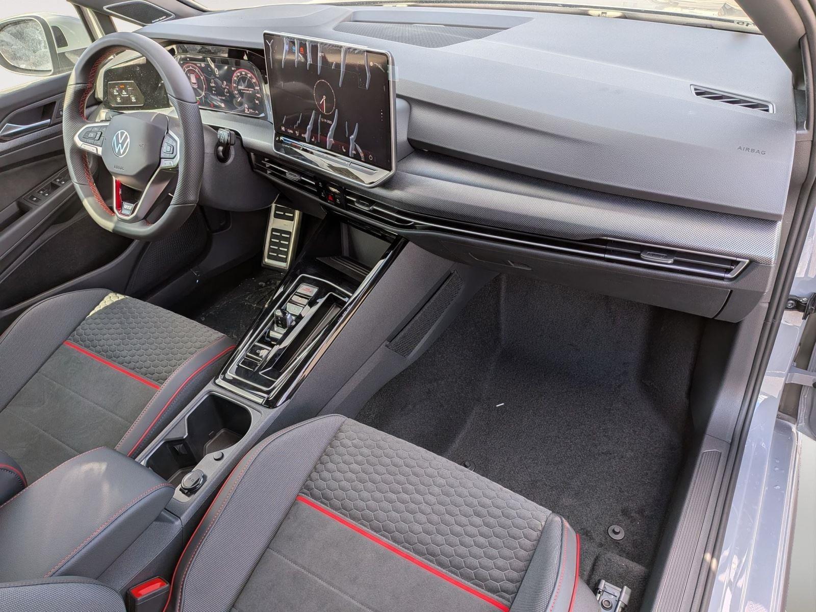 2026 Volkswagen Golf GTI SE - Photo 34