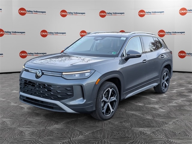 2025 Volkswagen Tiguan SE's photo