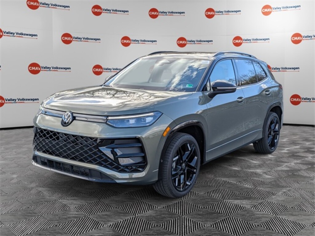 New 2026 Volkswagen Tiguan 2.0T SE R-Line Black SUV