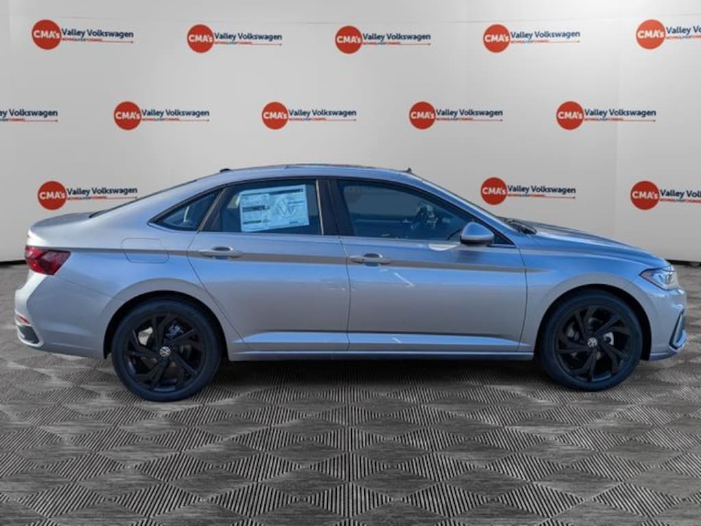 New 2026 Volkswagen Jetta 1.5T SE Sedan