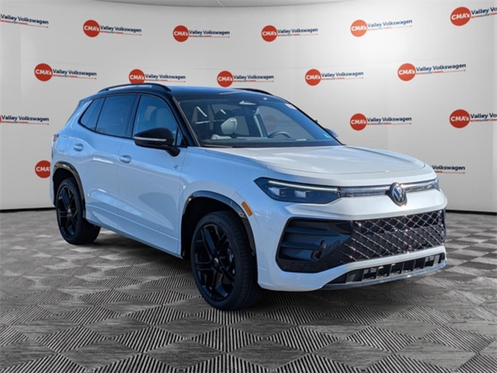 New 2026 Volkswagen Tiguan 2.0T SE R-Line Black SUV