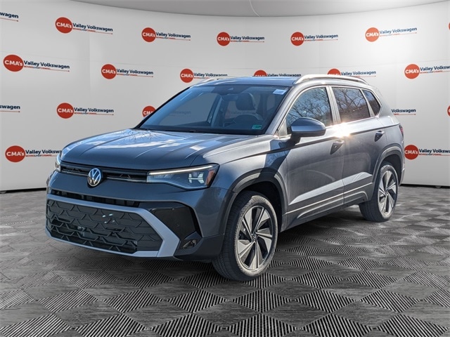 2026 Volkswagen Taos SE's photo