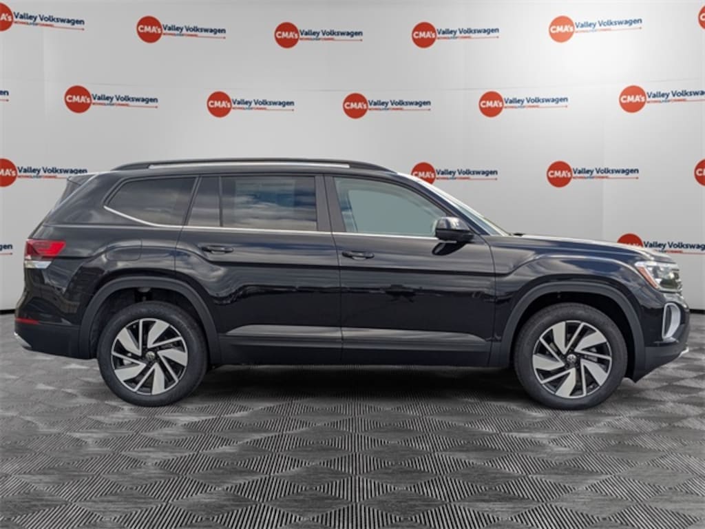 New 2025 Volkswagen Atlas 2.0T SE w/Technology SUV