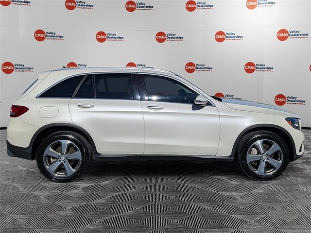 2016 Mercedes Benz GLC 300 photo 4