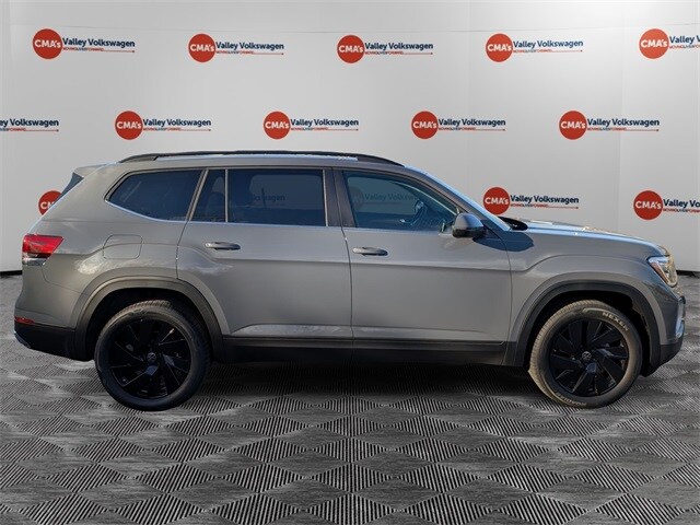 2026 Volkswagen Atlas SE Technology photo 3