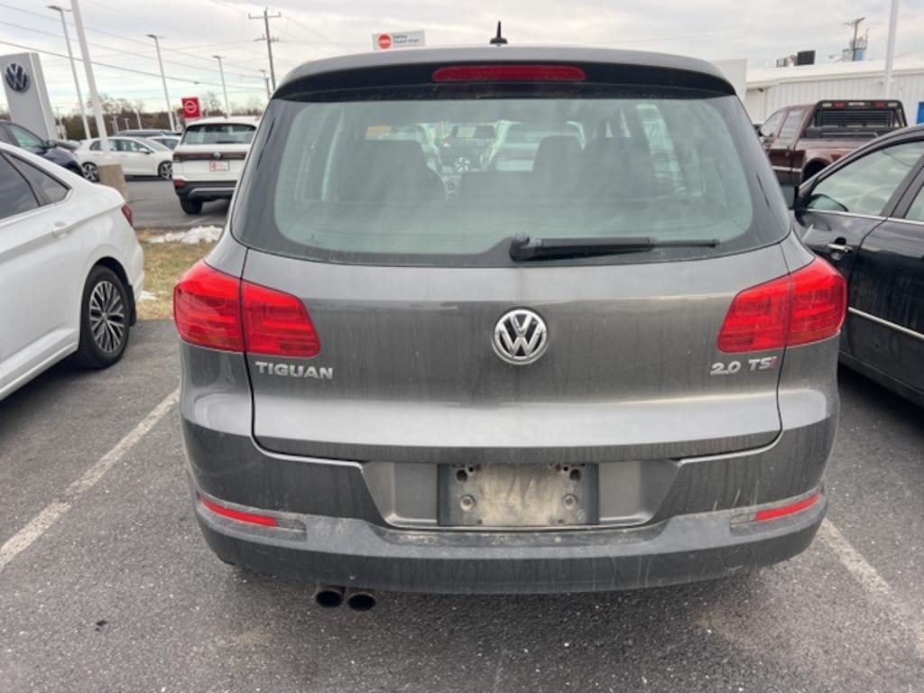 Used 2014 Volkswagen Tiguan S SUV