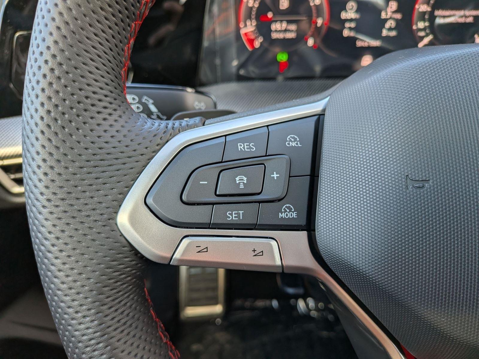2026 Volkswagen Golf GTI SE - Photo 13