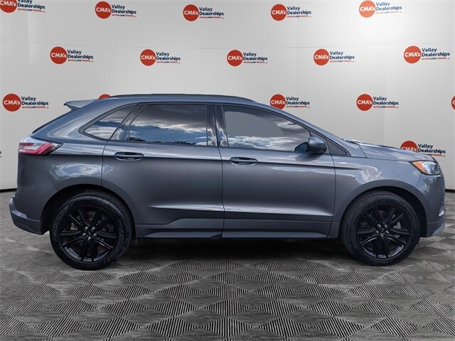2021 Ford Edge ST photo 4