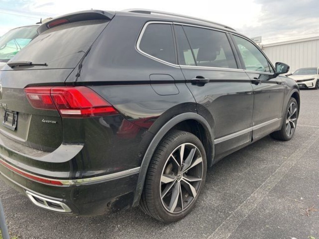 Used 2024 Volkswagen Tiguan 2.0T SEL R-Line SUV