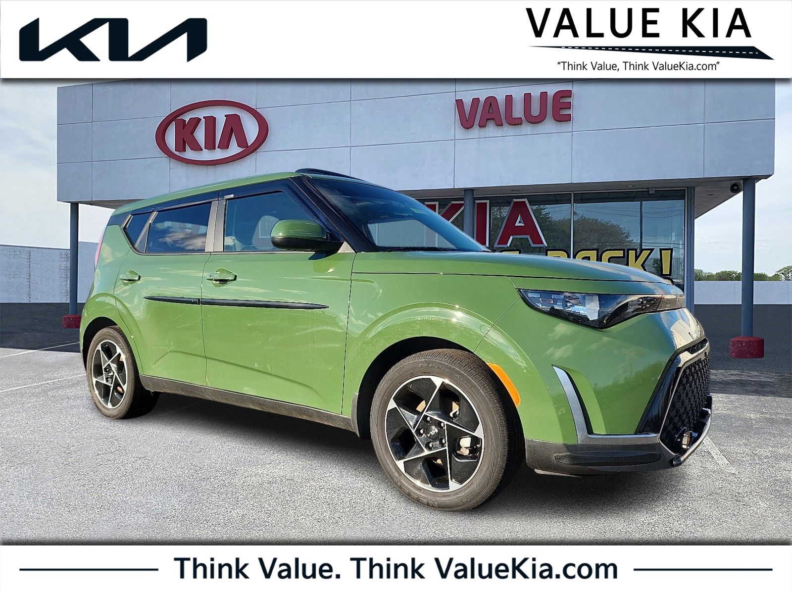 2023 Kia Soul EX's photo
